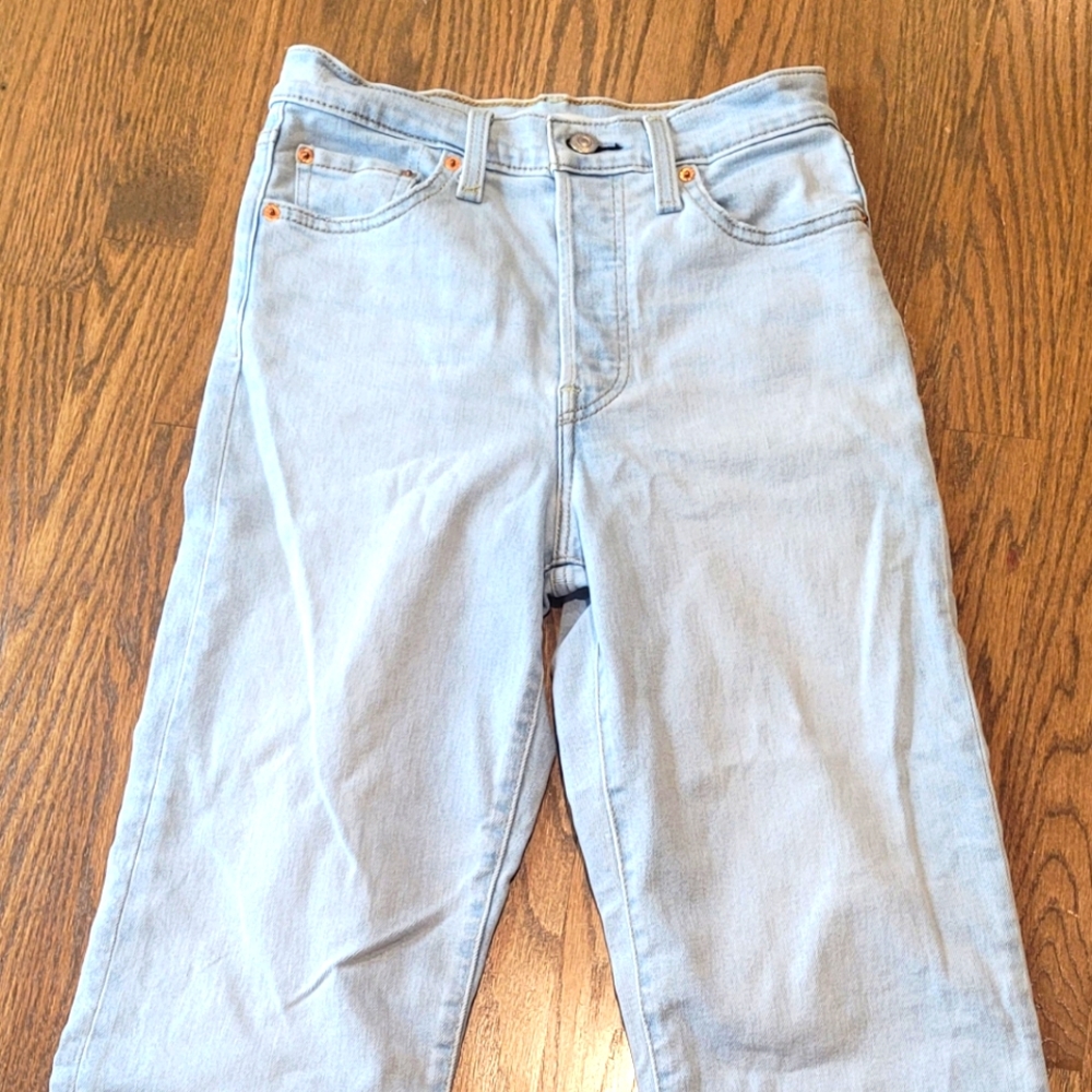 Levi's Women's Ribcage Straight Ankle Jeans